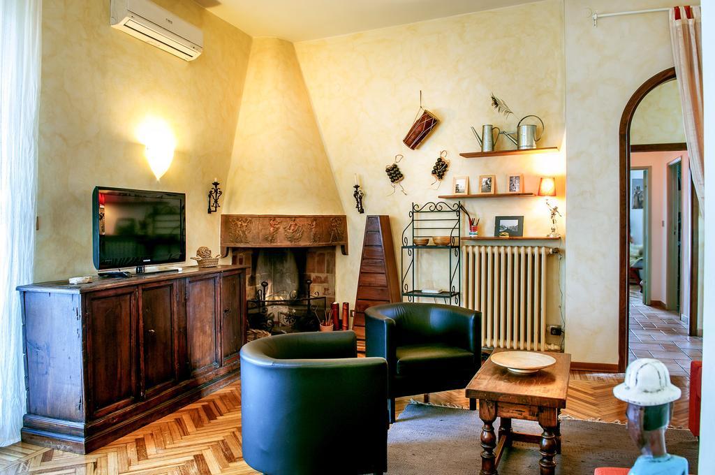 Santo Stefano Penthouse By 360Rentals フィレンツェ 部屋 写真